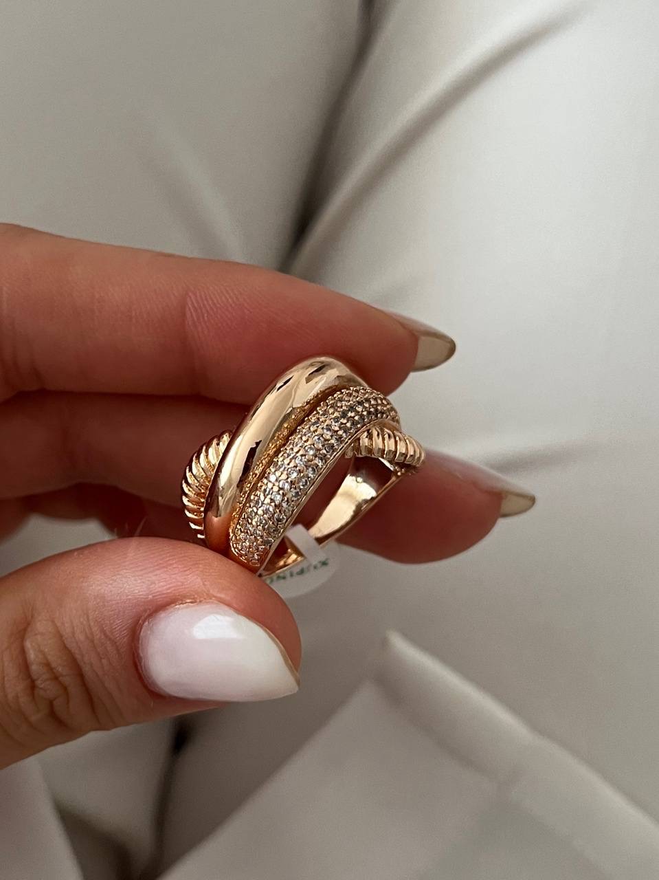 انگشترزنانه ژوپینگ مدل خیلی درشت طلایی و نگین دار