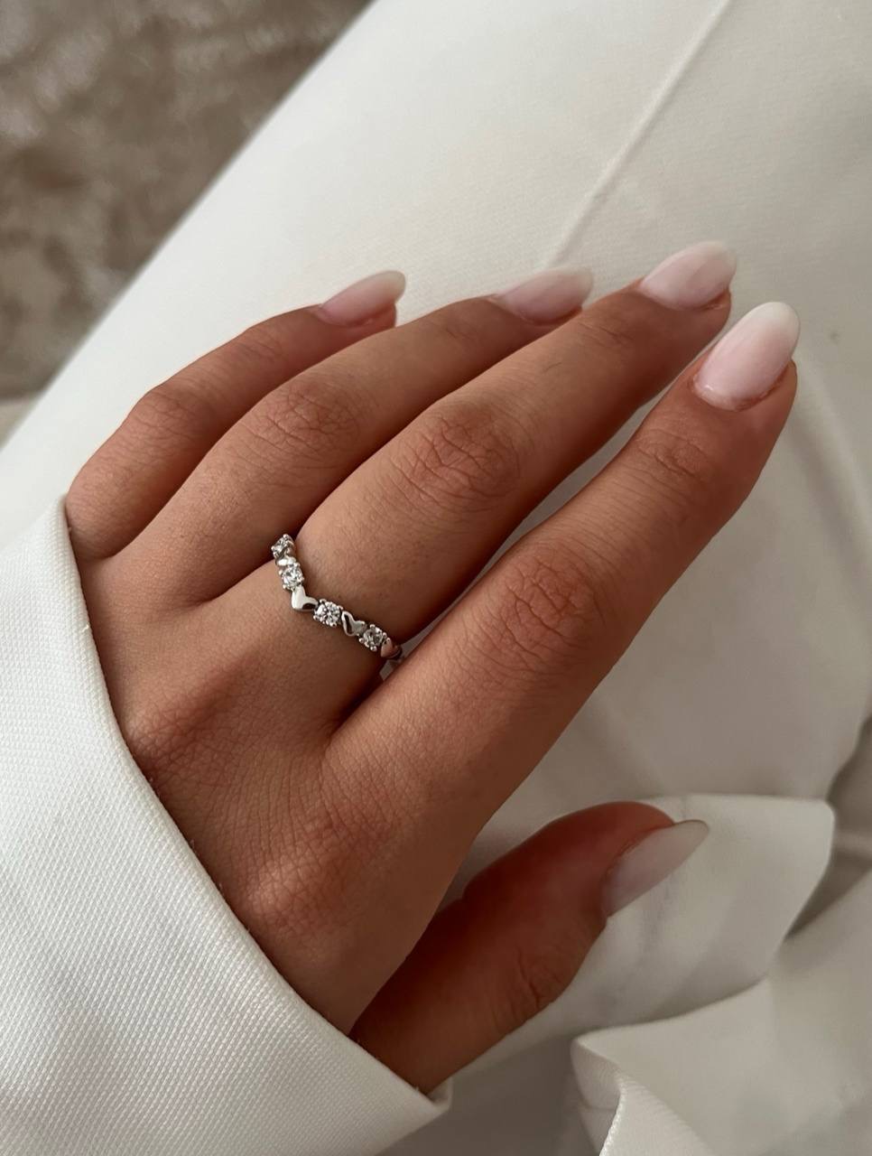 انگشتر نگینی و جواهری ظریف دخترانه