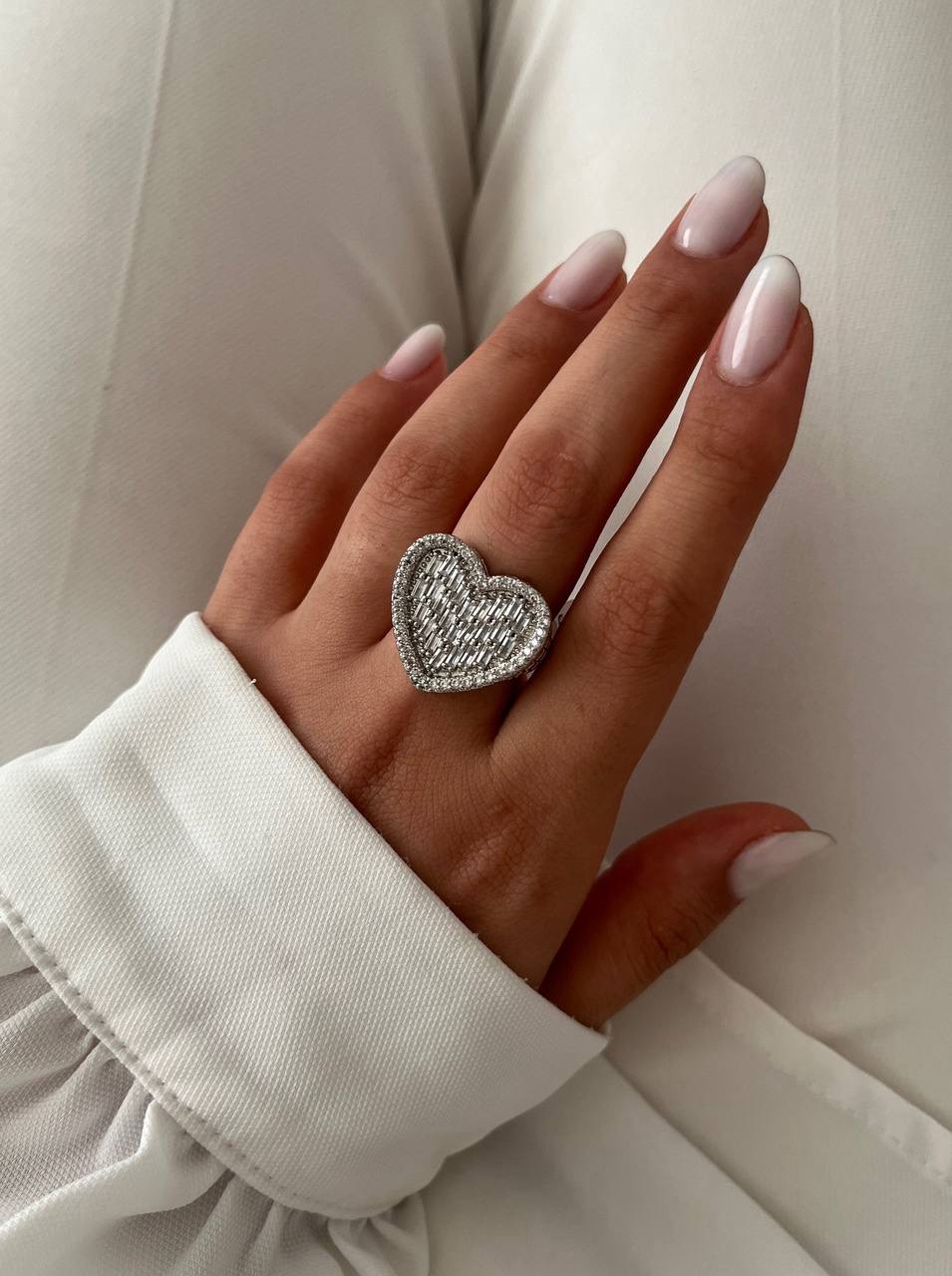 انگشترتمام نگین و جواهری دخترانه نقره ای