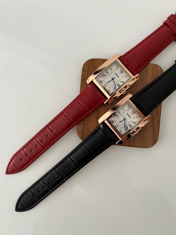 ساعت چرمی صفحه مربعی طرح نوستالژی