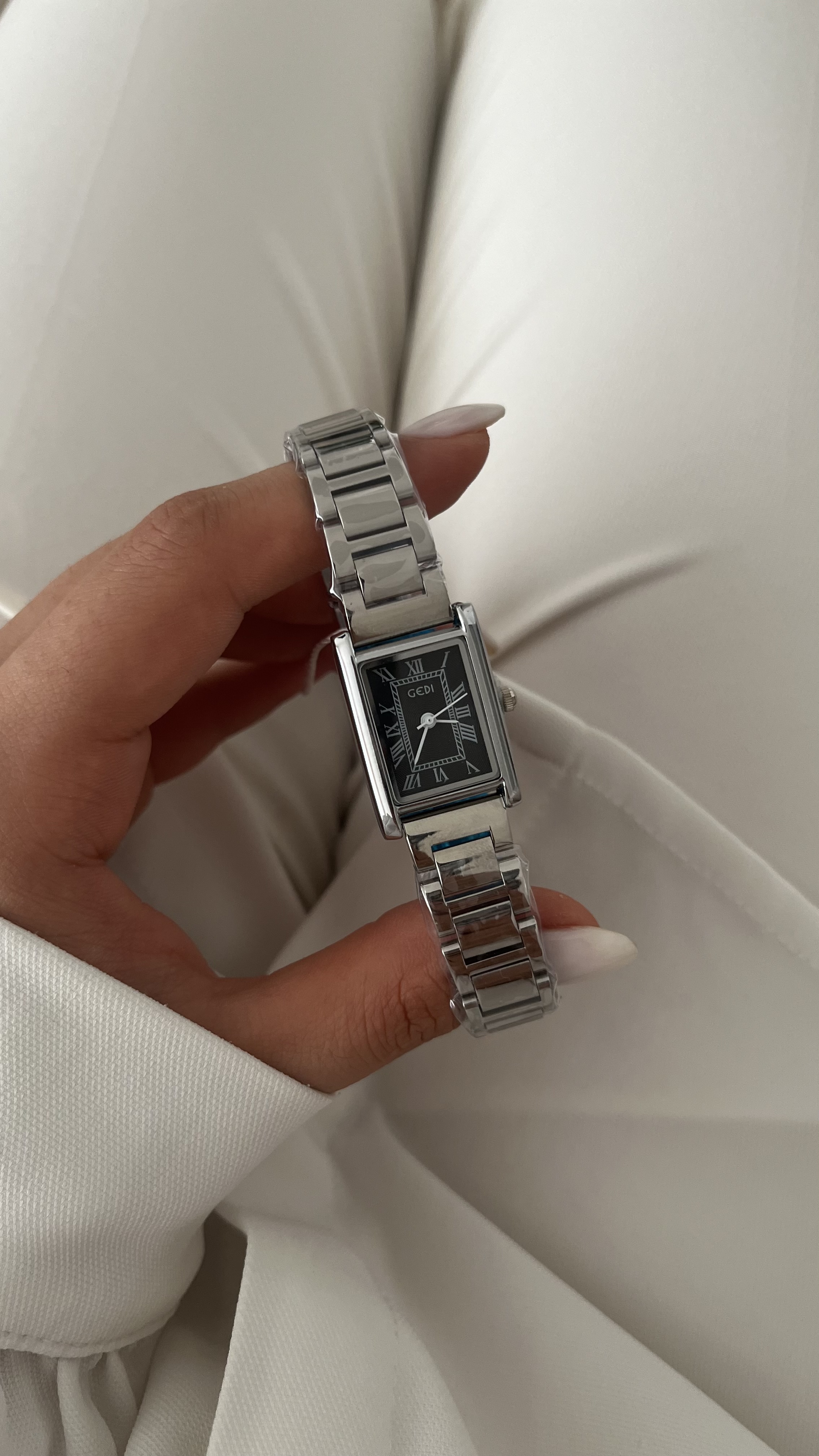 GEDI brand women's watch